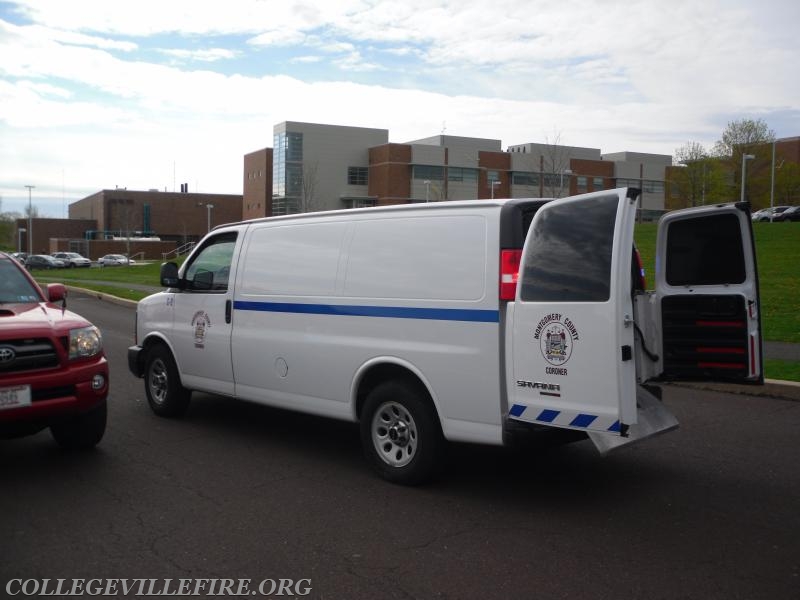 Corners Office Van arrives on location
