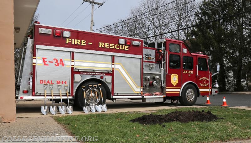 ENGINE 34 WITH GROUND BREAKING SHOVELS